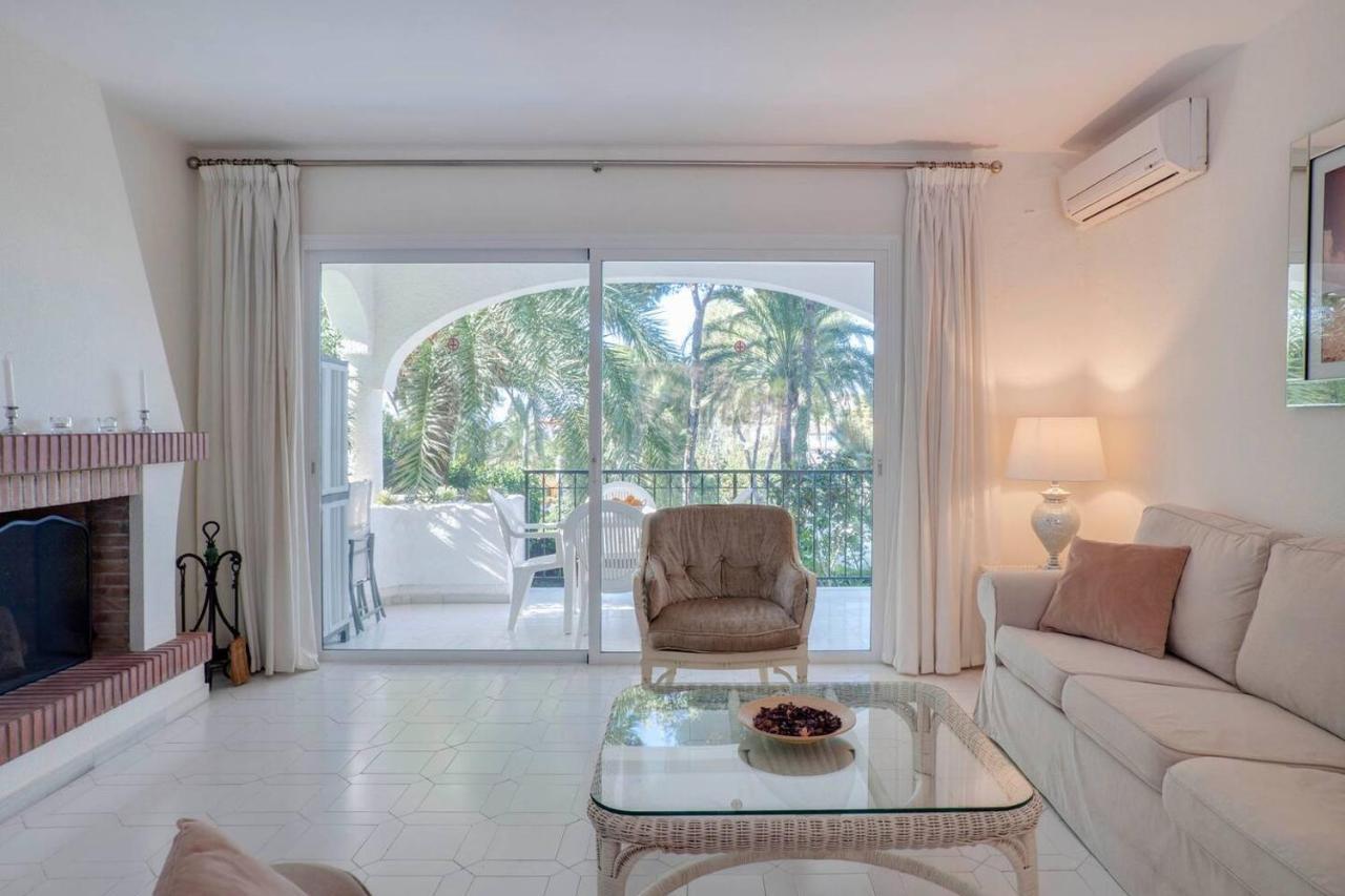 Miraflores Apartment Mijas Bagian luar foto